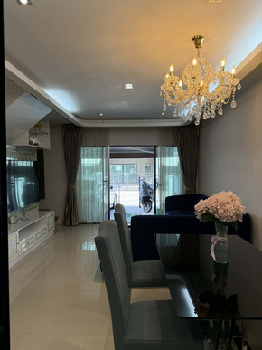 ขาย ทาวน์โฮม บ้านกลางเมืองราชพฤกษ์–พระราม5 出售房屋｜拉玛5路 ทาวน์โฮม3ชั้นใกล้นครอินทร์ 出售三层联排别墅 BaanKlangMuangRatchaphruek–Rama5